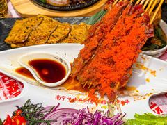 -威记烧嘢·南宁烧烤·超级生牛(绿地店)