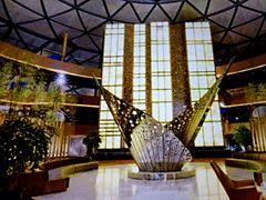 -上海滴水湖皇冠假日酒店