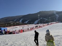 -鳌山滑雪度假区