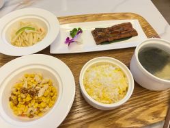-弗蕾亚·辰月月子度假中心(光谷店)