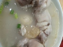 -雷祖芳老妈蹄花店