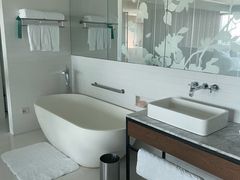 -郑州建业艾美酒店