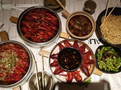 -巴厘龙虾·榜首油焖大虾(音乐学院·沿江酒馆店)