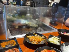 -肉甲韩国木炭烤肉(新壹街1店)