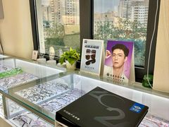-潘多拉眼镜·蔡司依视路明月(潘家园店)