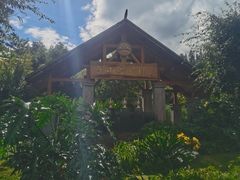 -腾冲洞山温泉村