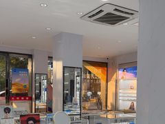 -光明眼镜·蔡司授权(徐泾店)