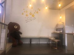 -顶东面包花园·生日蛋糕(世博店)