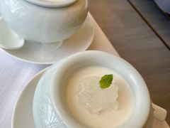 燕窝酸奶-北京厨房(西安SKP店)