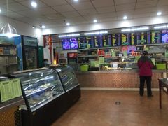 -护国寺小吃店(红莲南路店)