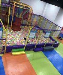 -蹦贝运动中心·蹦床·攀岩·闯关(龙岗店)