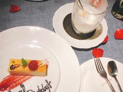 柑橘奶油酸乳冻配青柠泡沫-弦月窗LUNETTE BY AMANDA(复兴路店)