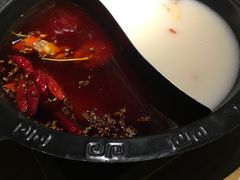 老妈蹄花鸳鸯锅-老十七火锅(虹梅路店)