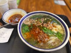 -云阿蛮云南生烫牛肉米线(奉贤路店)