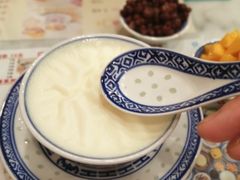 -广信牛奶甜品世家(台东店)