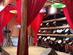 -老滇山寨•云南特色菜•地方菜•民族风情歌舞表演(金碧店)