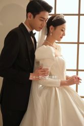 -二十一世纪婚纱摄影(省府前街店)