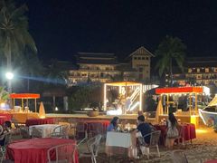 -亚龙湾希尔顿自助餐厅·海鲜·烧烤·沙滩BBQ·现场乐队