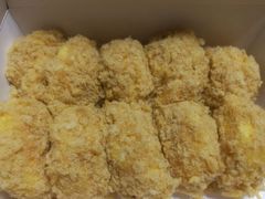 蟹黄肉松小贝-鲍师傅糕点(国金街店)