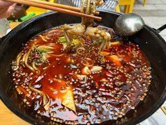 -鸿顺老铁锅美蛙鱼府(解放碑店)