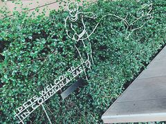 -ROAST coffee & eatery