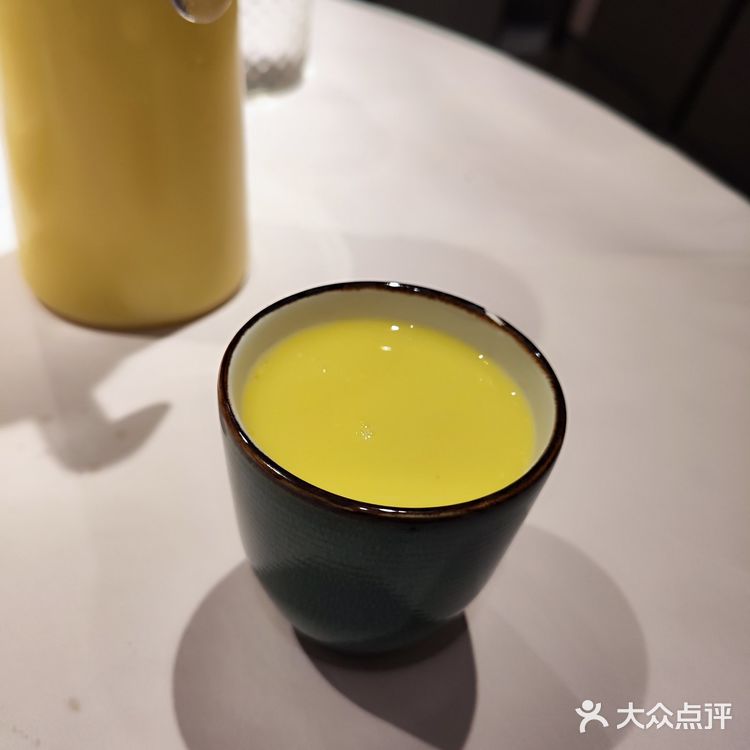 宝子们，今天来吃亚运村的大鸭梨啦！