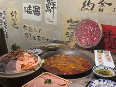 -旧街市鲜货老火锅(大光路店)