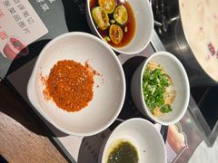 -尚尚仙·酸汤猪手·猪肚鸡火锅(华联万柳购物中心店)
