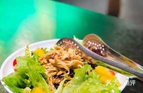 Fried Chicken Ricketta Salad