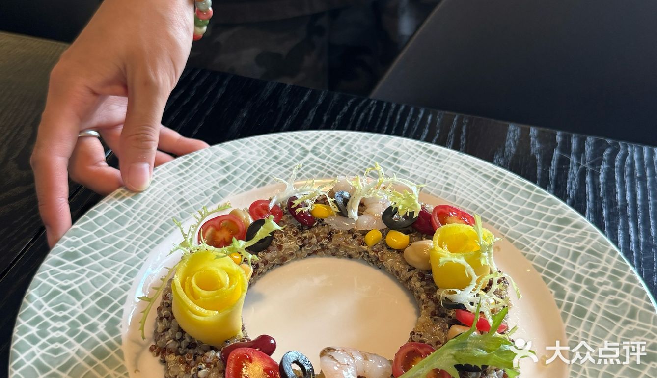 合肥新的妻子出现了 人均几十