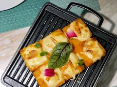 樱花虾芝士南瓜-蜜桃花开·中西融合菜E&W(南长街店)