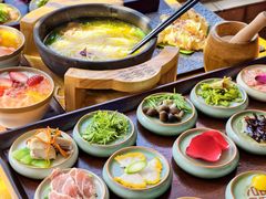 -桥香园过桥米线(国贸店)