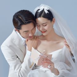 点击看大图 -挪娅婚纱摄影皇家会所