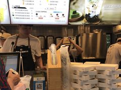 -华言豆腐鲜奶茶(杨家坪店)