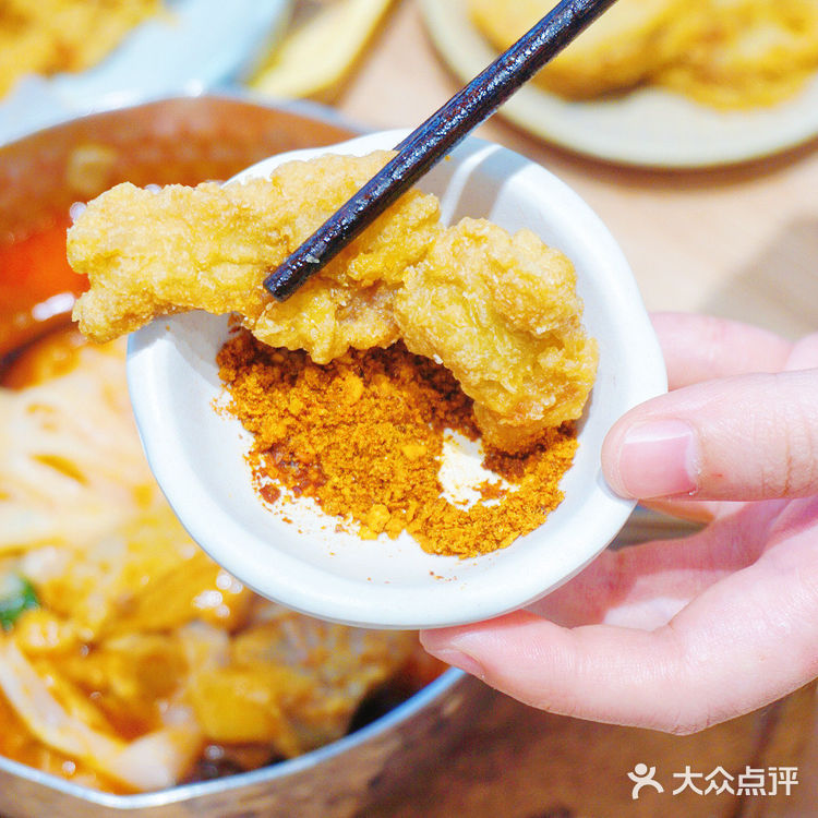 嘴唇一抿就化了，一定要趁热吃 - 古早红糖糍粑