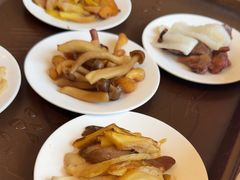 -天宜隆蘑菇宴火锅(石景山旗舰店)