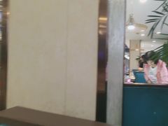 -小红鲸·海鲜餐厅(轸大路店)