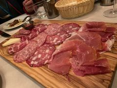-奥斯特牛排馆(圣母百花大教堂)