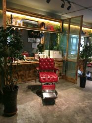 点击看大图 -MONE美发沙龙