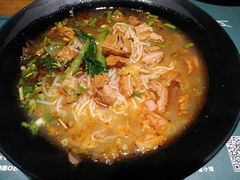 -八月美食小馆(银泰城总店)