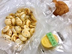 -鲍师傅糕点(江苏路店)