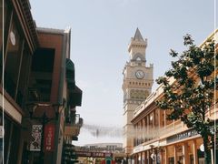 -王府井奥莱临潼小镇(临潼店)