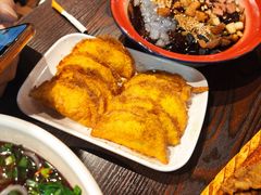 妈妈蛋饺-爆炸头阿姨小四川正宗川味小吃(无任何分店)