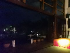 -亚龙湾喜来登·美景台大堂吧