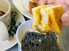 黑芝麻吐司-多春茶室