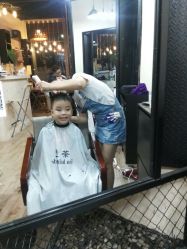 -茶发Salon·烫发染发理发