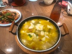 -有红鸡毛店·川菜(建设路店)