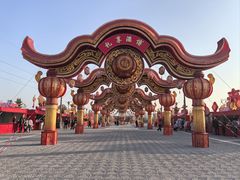 -淄博花灯齐彩城