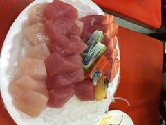 辉哥生鱼片-垦丁辉哥生鱼片