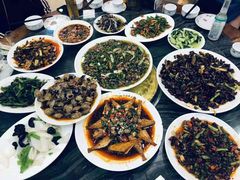 -江湖黑大兔(杨家坪店)
